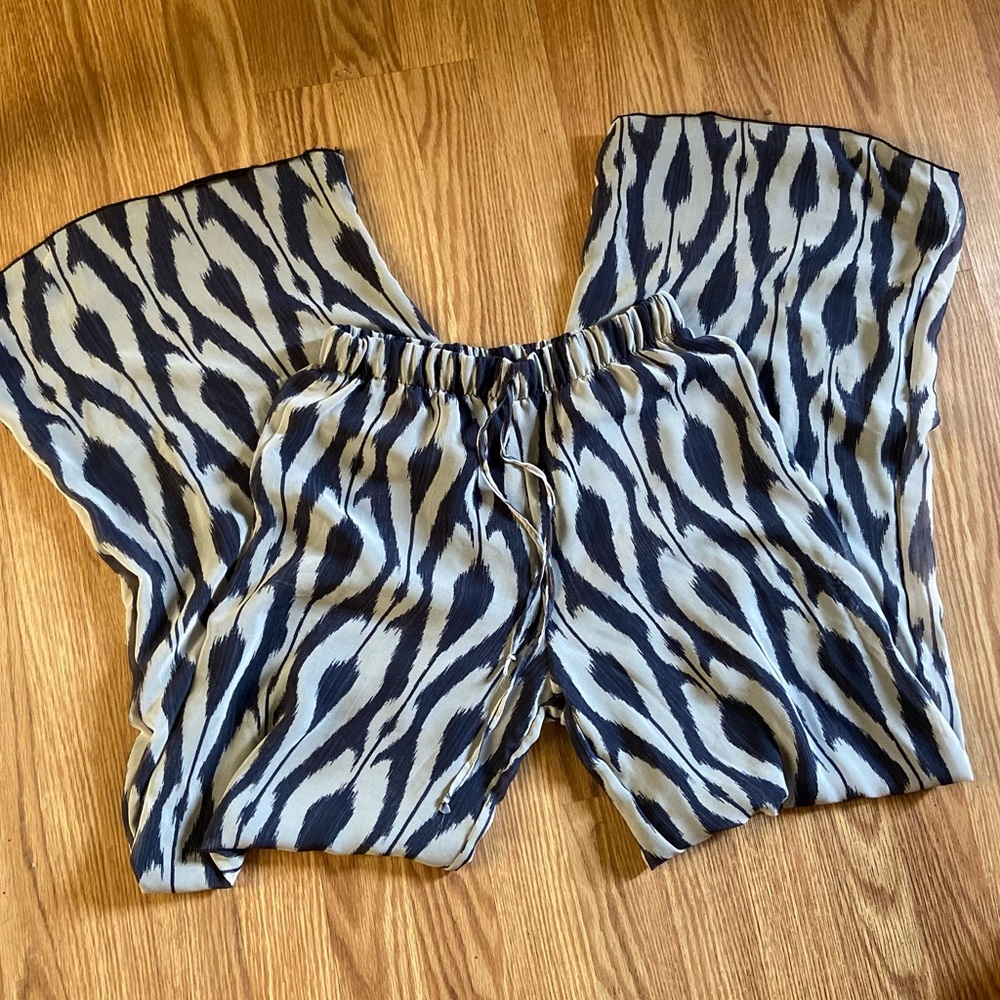 Sweet Pea Black/White Geometric Flowy Lightweight Wide Leg Lounge Pants